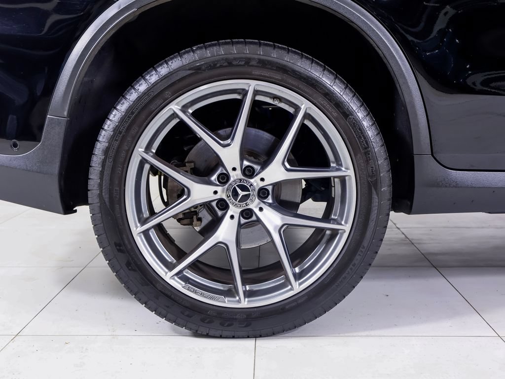 Used 2022 Mercedes-Benz GLC 300 4MATIC image 20