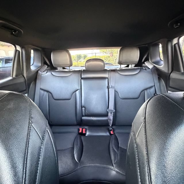 Used 2024 Jeep Compass Latitude AWD/4WD image 32