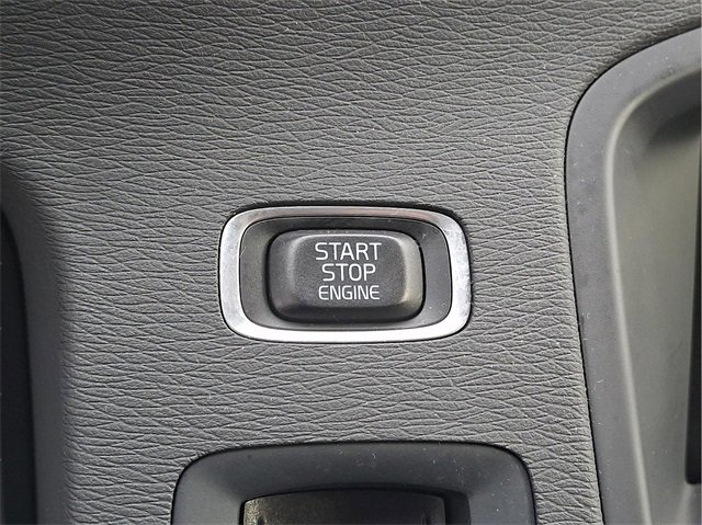 Used 2017 Volvo S60 T5 Dynamic w/ Vision Package image 20