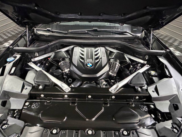 Used 2022 BMW X6 M50i w/ Executive Package image 42