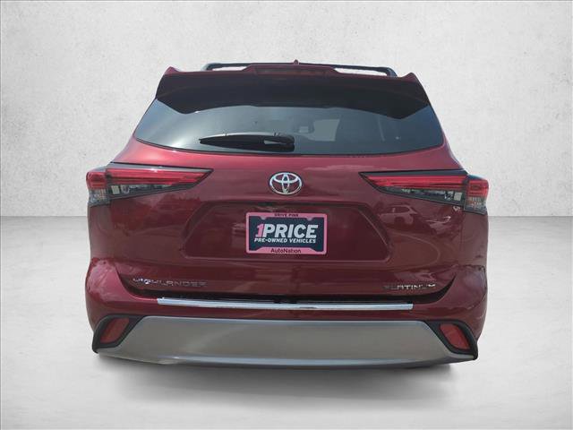 Used 2022 Toyota Highlander Platinum FWD image 7