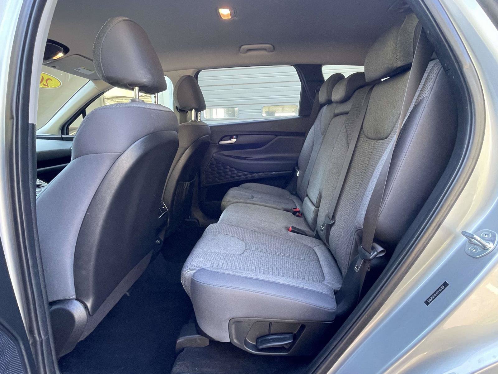 Used 2023 Hyundai Santa Fe SEL AWD/4WD image 11