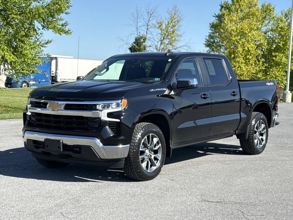 Used 2023 Chevrolet Silverado 1500 LT AWD/4WD image 28