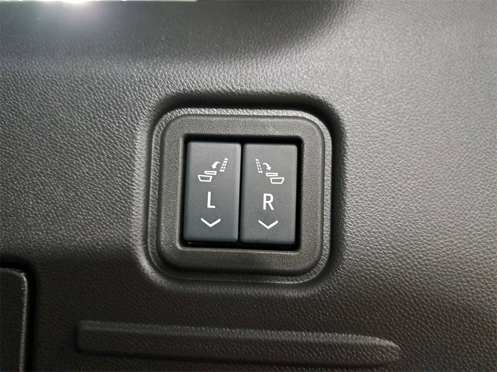 New 2025 GMC Hummer EV 2X image 13