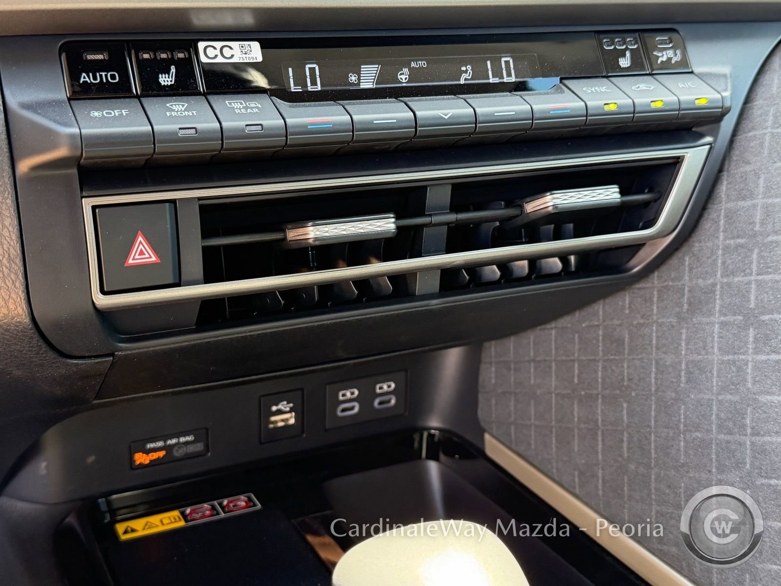 Used 2026 Toyota Camry XLE FWD image 29