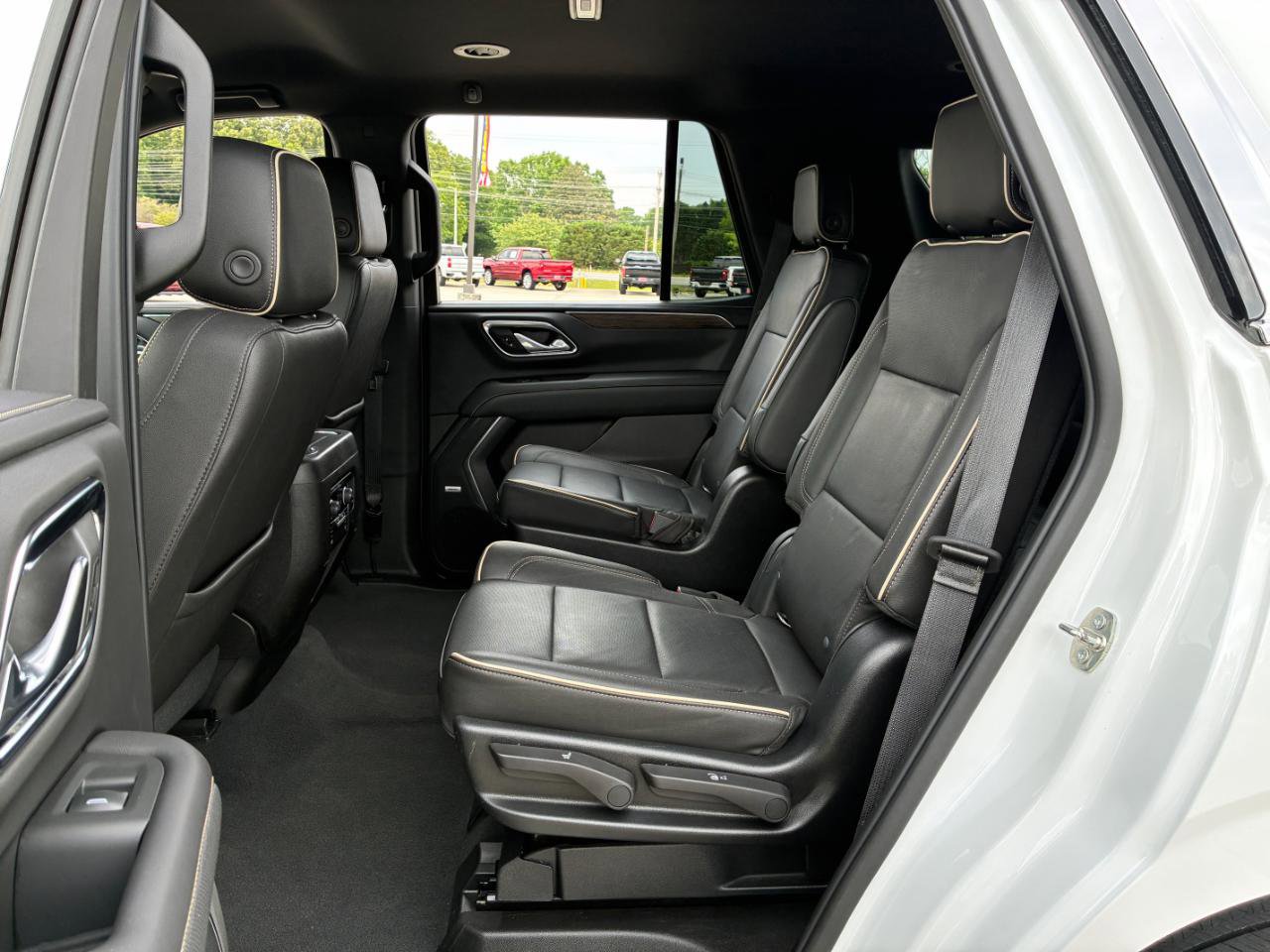 Used 2021 Chevrolet Tahoe Premier w/ Texas Edition AWD/4WD image 30