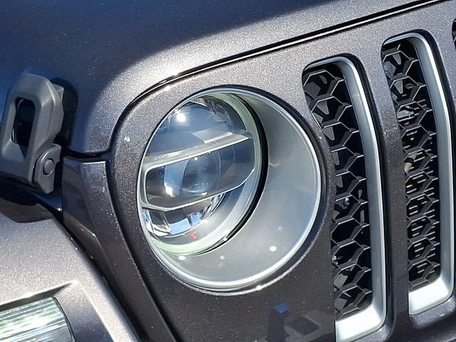 Used 2022 Jeep Wrangler Unlimited Sahara w/ Cold Weather Group AWD/4WD image 30