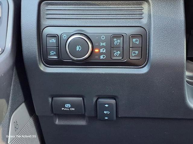 New 2026 Ford F350 Lariat w/ Black Appearance Package image 44