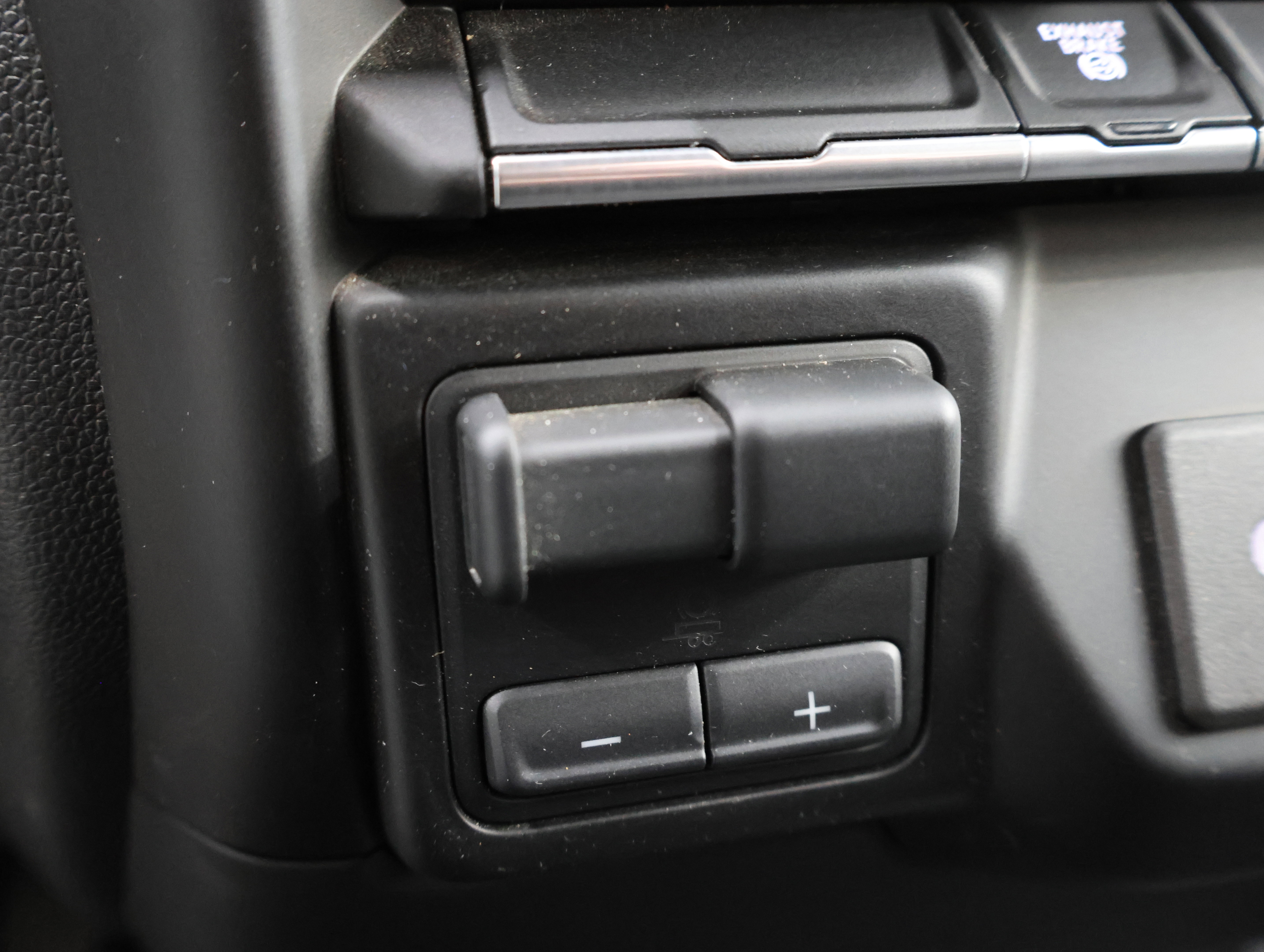 Used 2023 GMC Sierra 2500 SLE w/ SLE Convenience Package AWD/4WD image 47