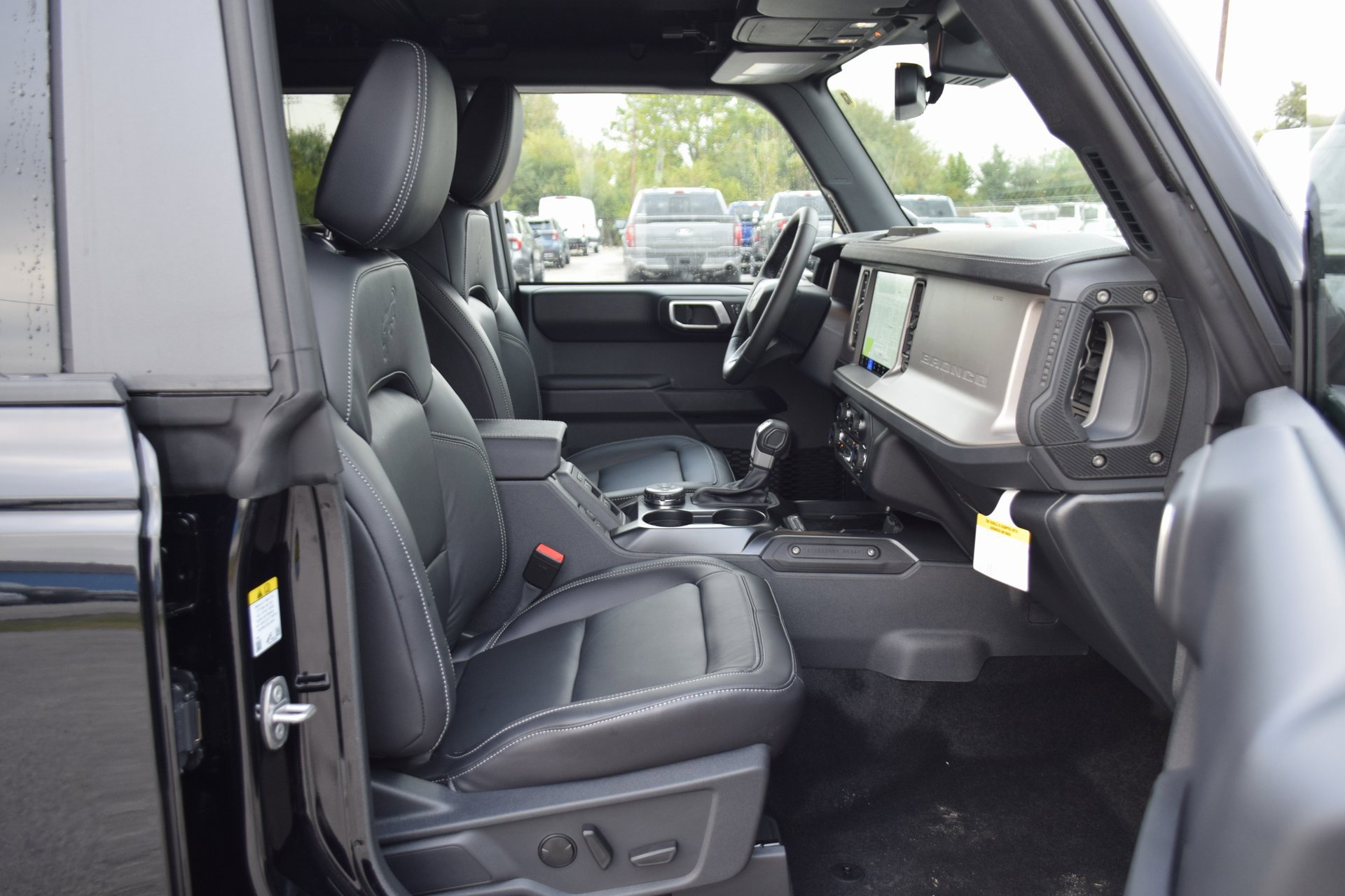 New 2025 Ford Bronco Outer Banks image 23