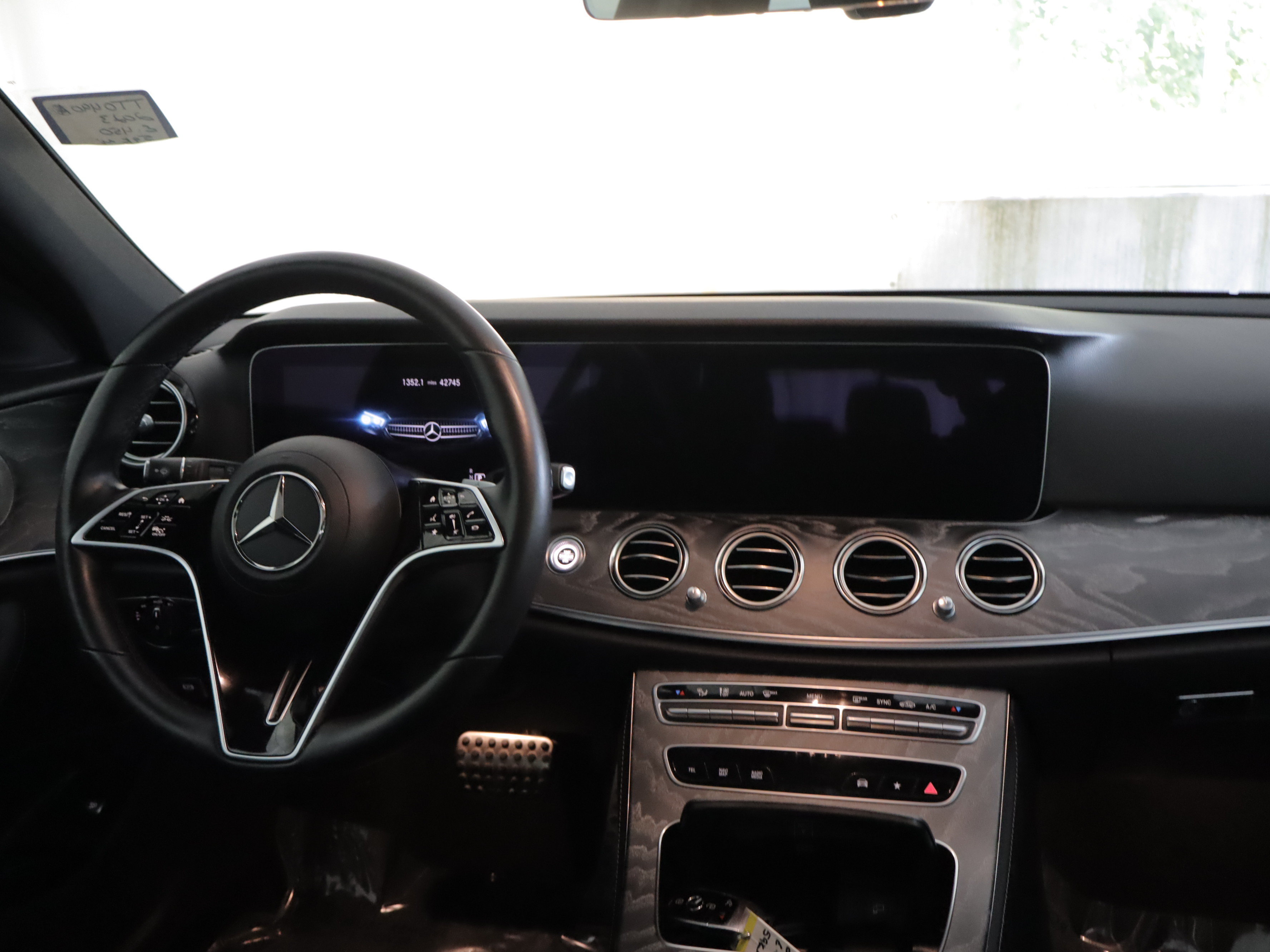 Used 2023 Mercedes-Benz E 450 4MATIC All-Terrain Wagon image 2