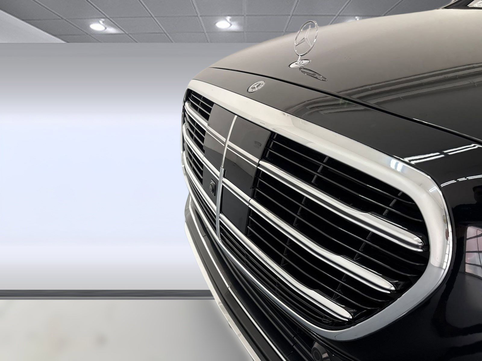 Used 2024 Mercedes-Benz S 580e 4MATIC Sedan image 15