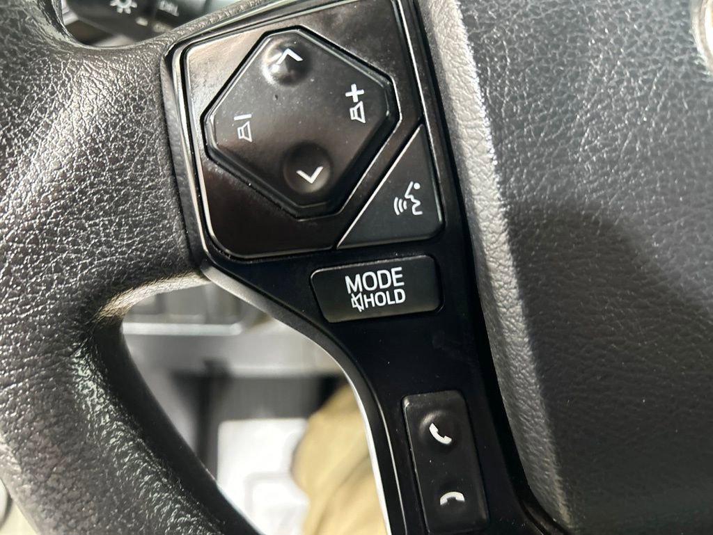 Used 2022 Toyota Tacoma SR AWD/4WD image 23