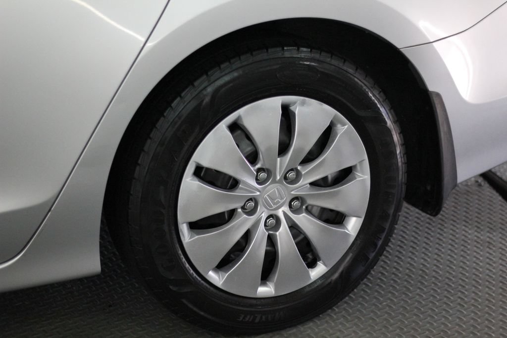 Used 2012 Honda Accord LX image 57