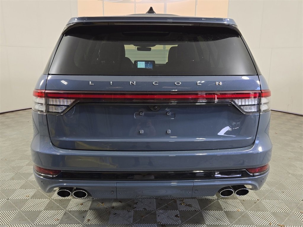 New 2025 Lincoln Aviator 2WD w/ Jet Appearance Package image 9