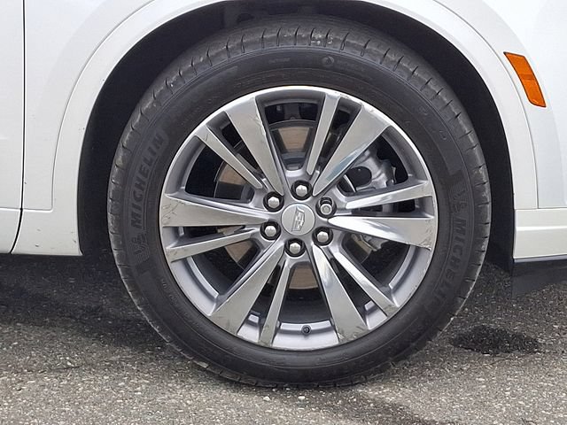 Used 2025 Cadillac XT6 Premium Luxury w/ LPO, Floor Liner Package AWD/4WD image 27