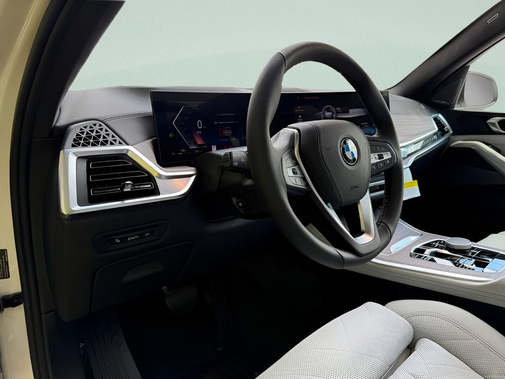 New 2026 BMW X5 xDrive40i w/ Climate Comfort Package AWD/4WD image 9
