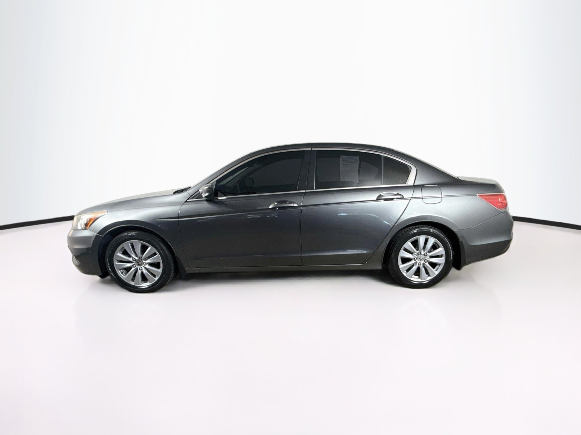 Used 2011 Honda Accord EX-L image 7