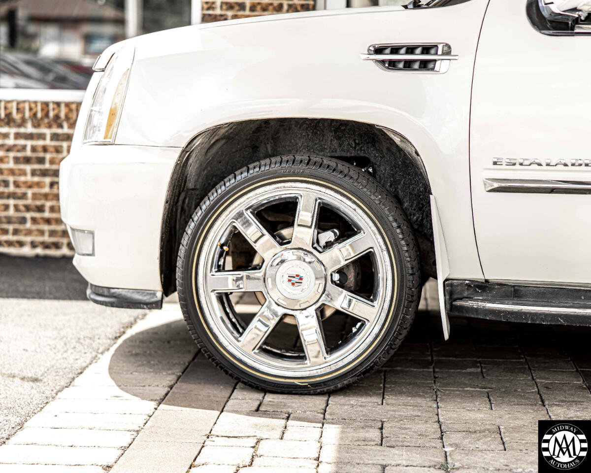 Used 2010 Cadillac Escalade EXT Luxury image 8