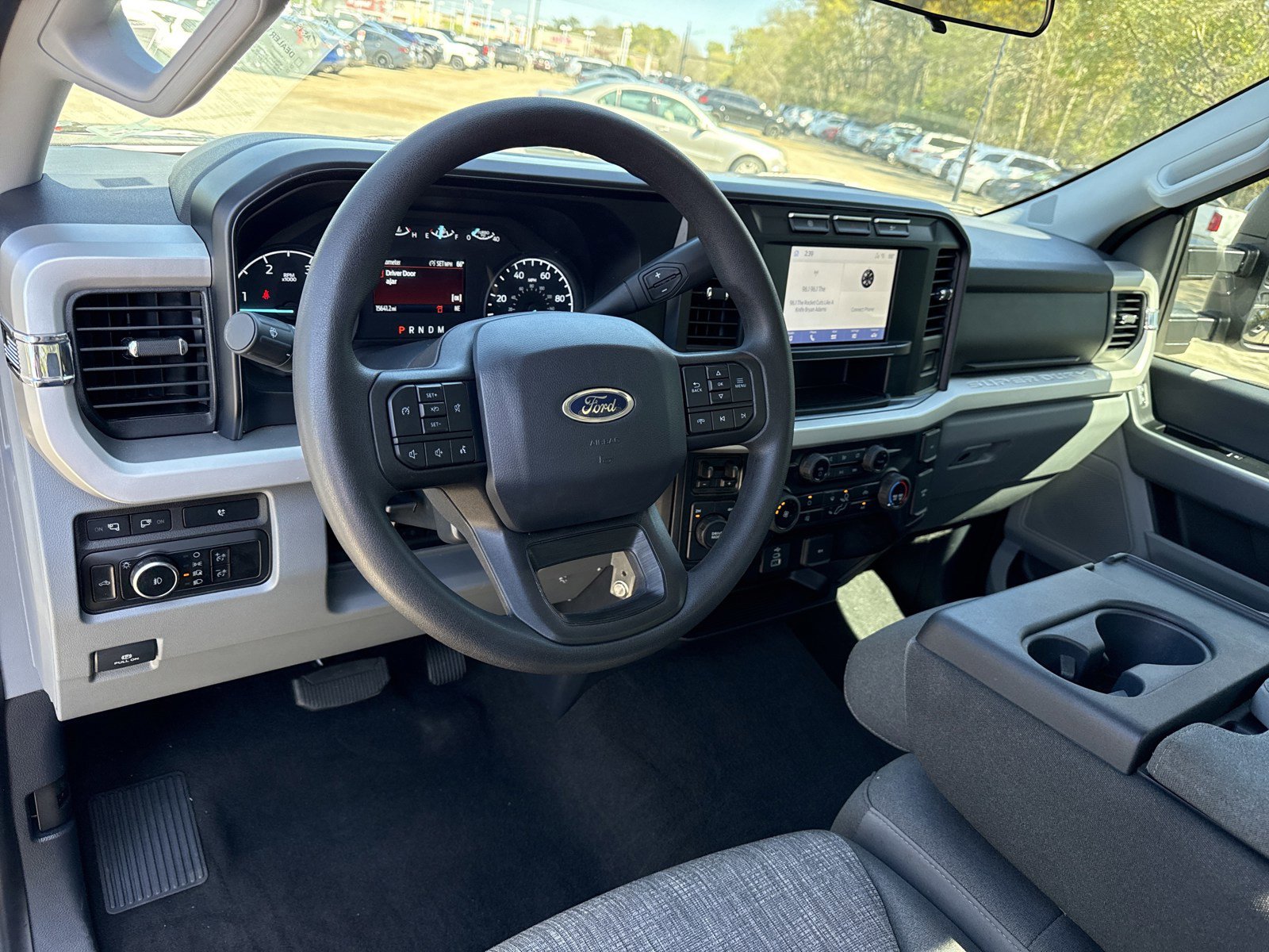 Used 2024 Ford F350 XLT image 15