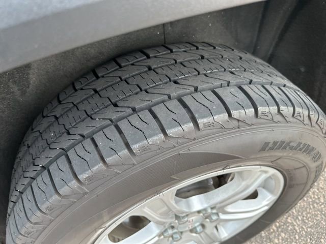 Used 2017 GMC Acadia SLE image 11