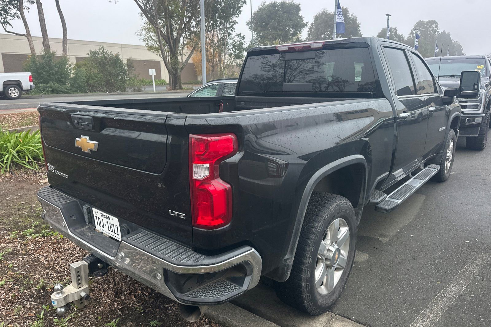Used 2023 Chevrolet Silverado 2500 LTZ w/ LTZ Premium Package image 3