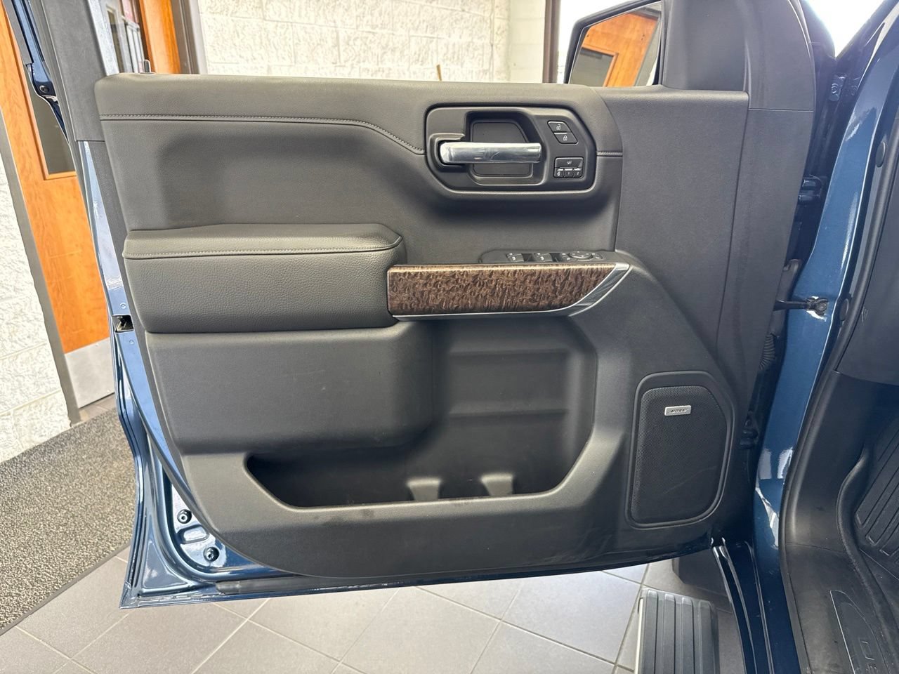 Used 2019 GMC Sierra 1500 Denali w/ Denali Ultimate Package AWD/4WD image 38