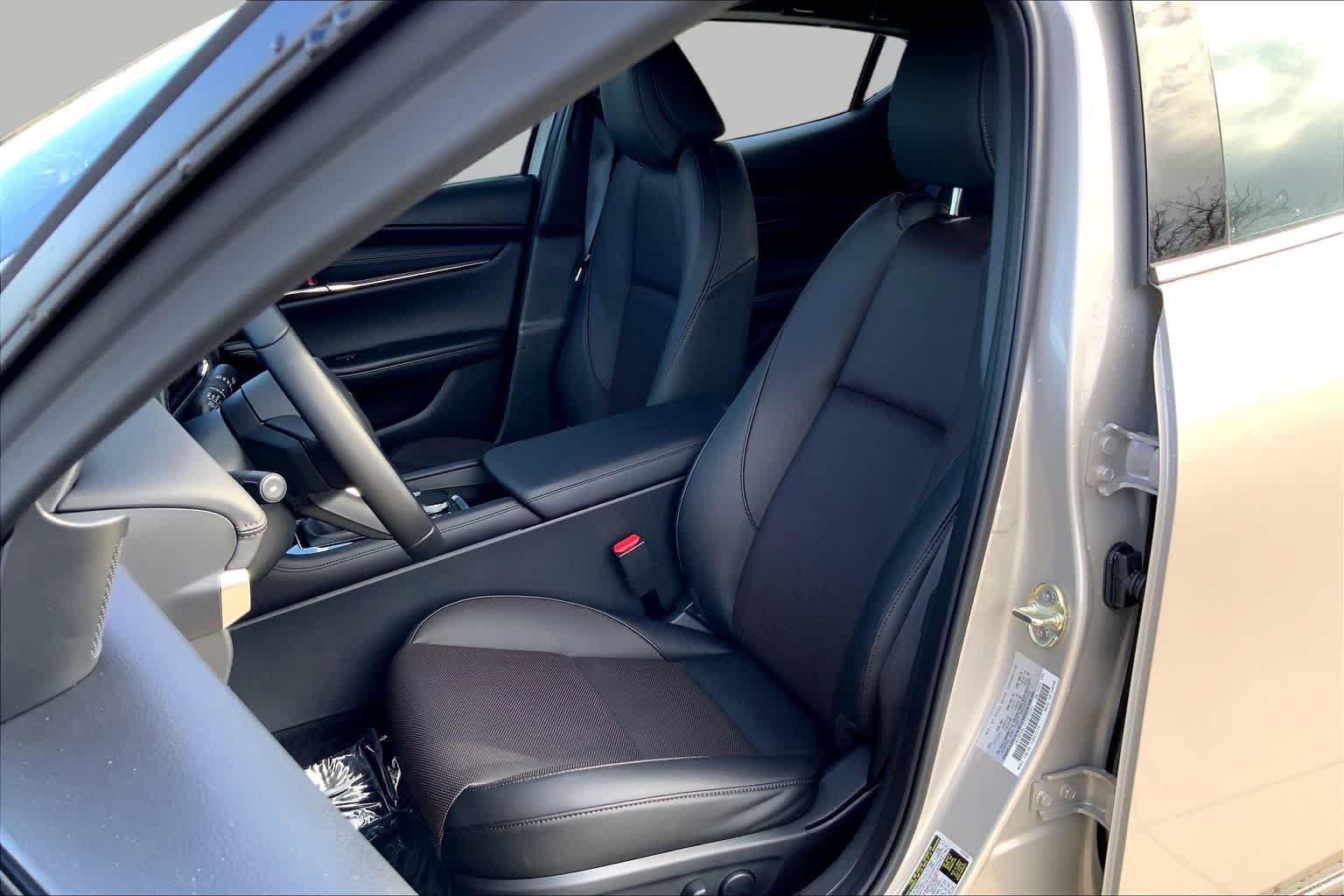 New 2026 MAZDA MAZDA3 2.5 S Hatchback w/ Premium Pkg FWD image 9