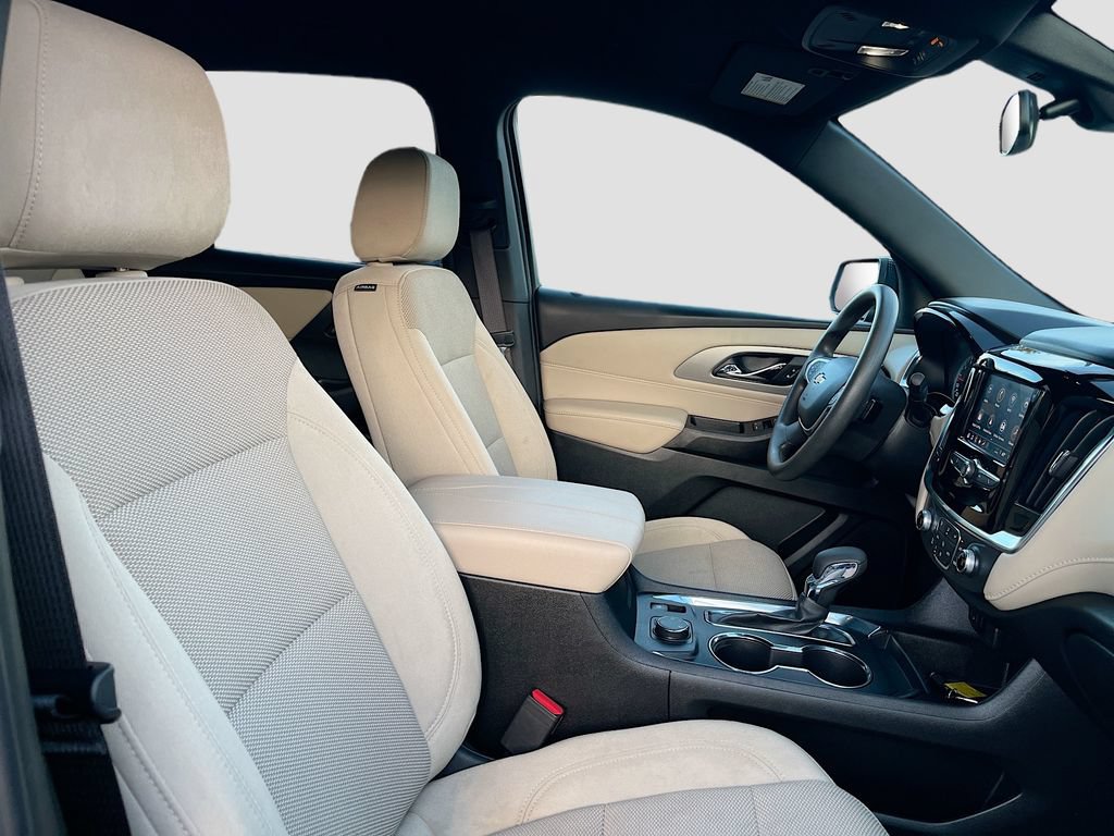 Used 2023 Chevrolet Traverse LS AWD/4WD image 26