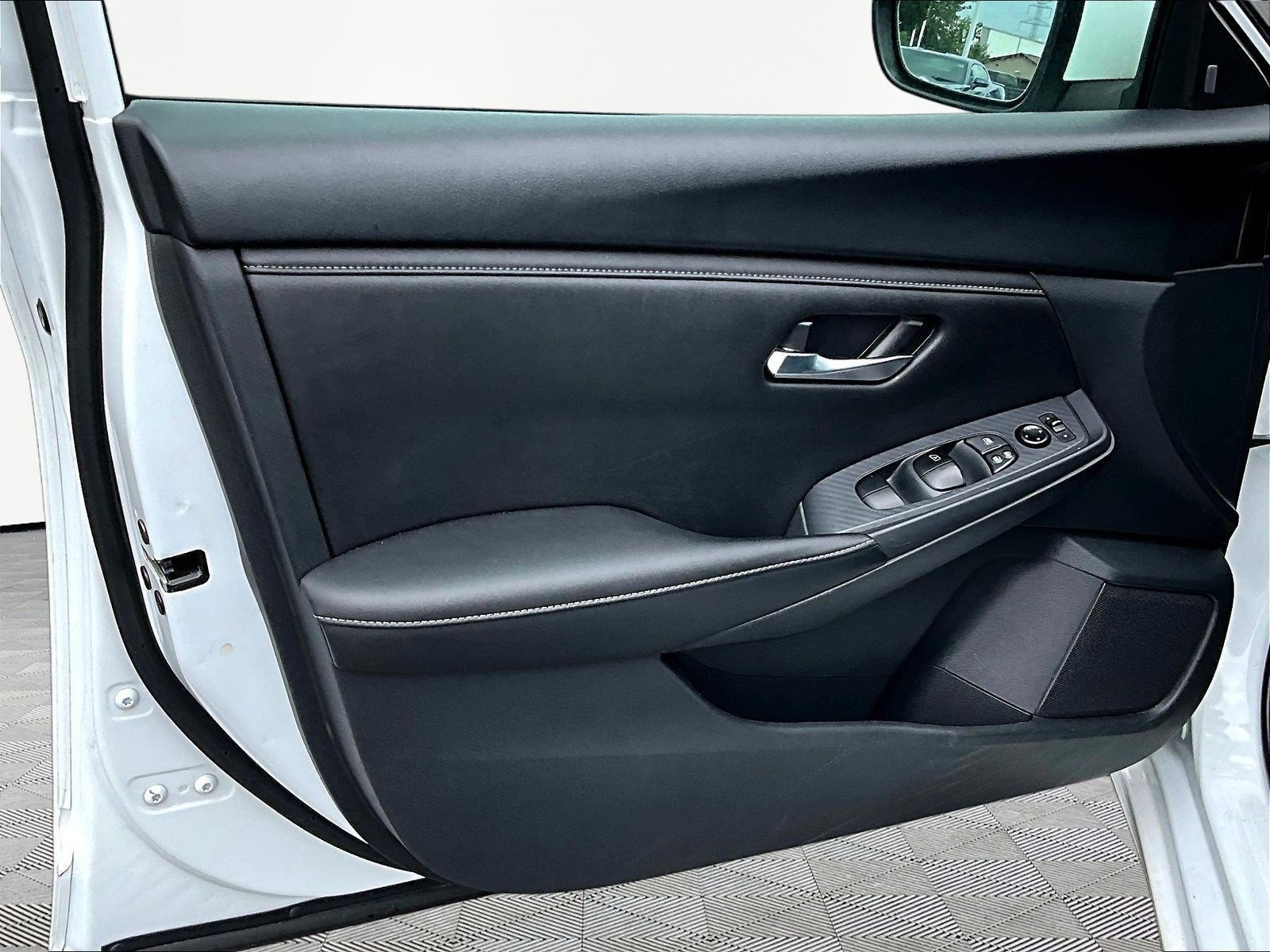 Used 2023 Nissan Sentra SV FWD image 20