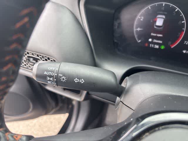 Used 2025 Honda HR-V Sport image 15