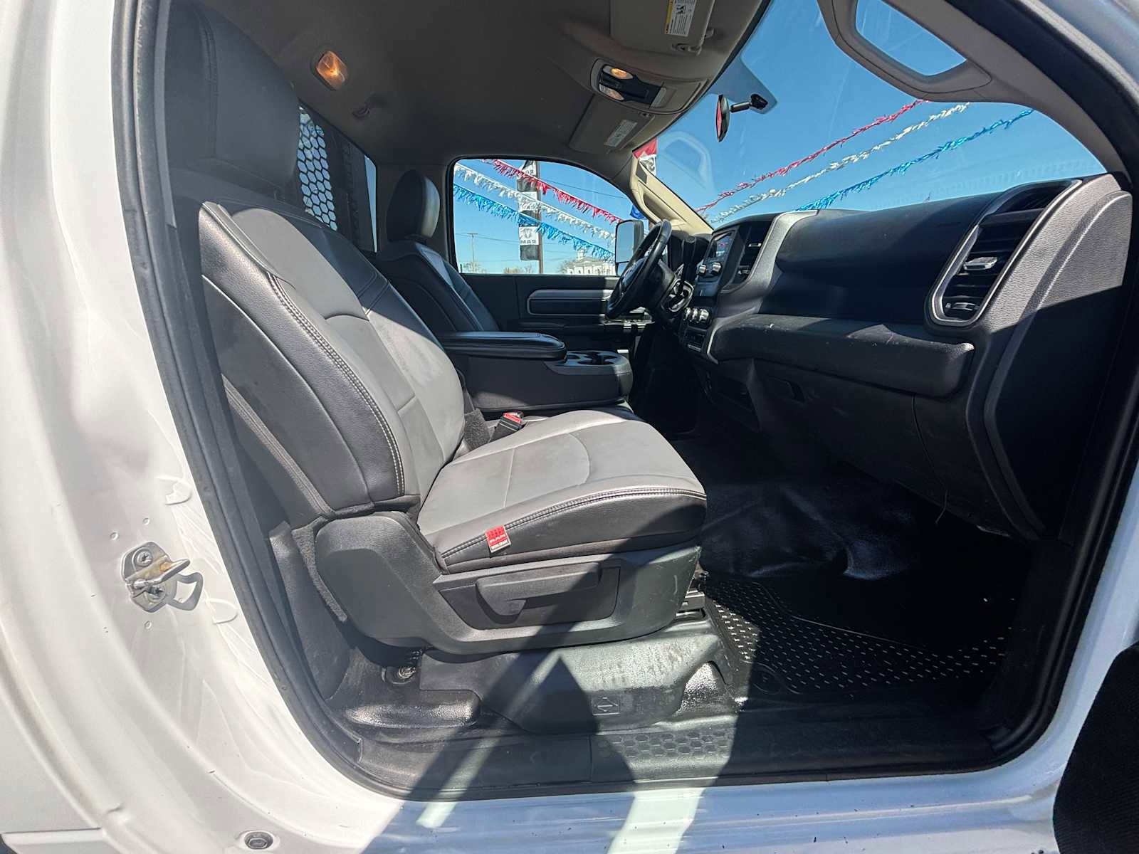 Used 2019 RAM 5500 Tradesman RWD image 13