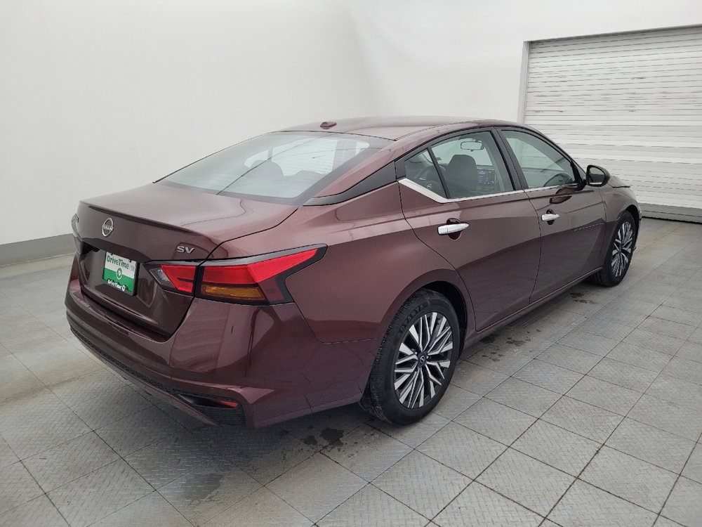 Used 2024 Nissan Altima 2.5 SV image 9