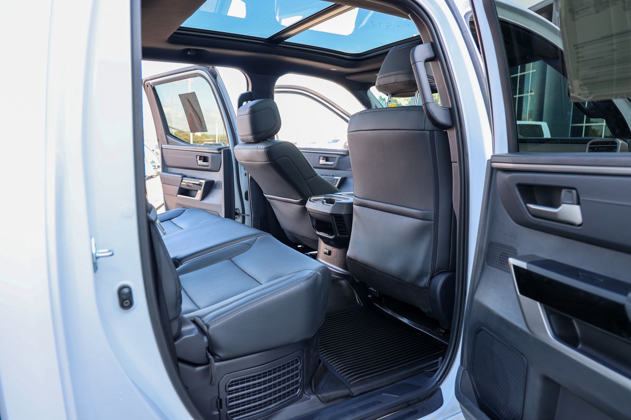 Used 2025 Toyota Tundra Limited image 46