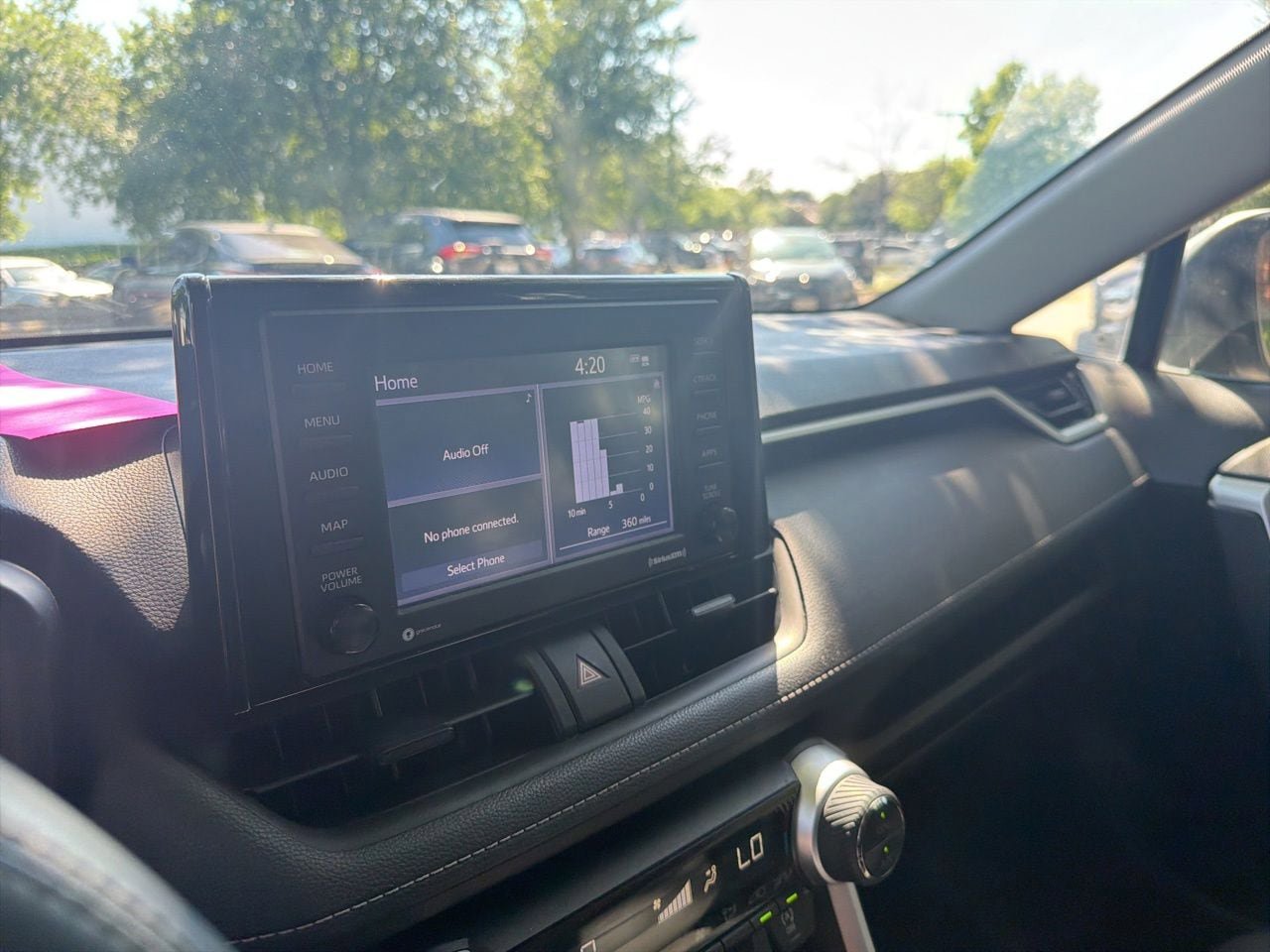 Used 2022 Toyota RAV4 XLE FWD image 9