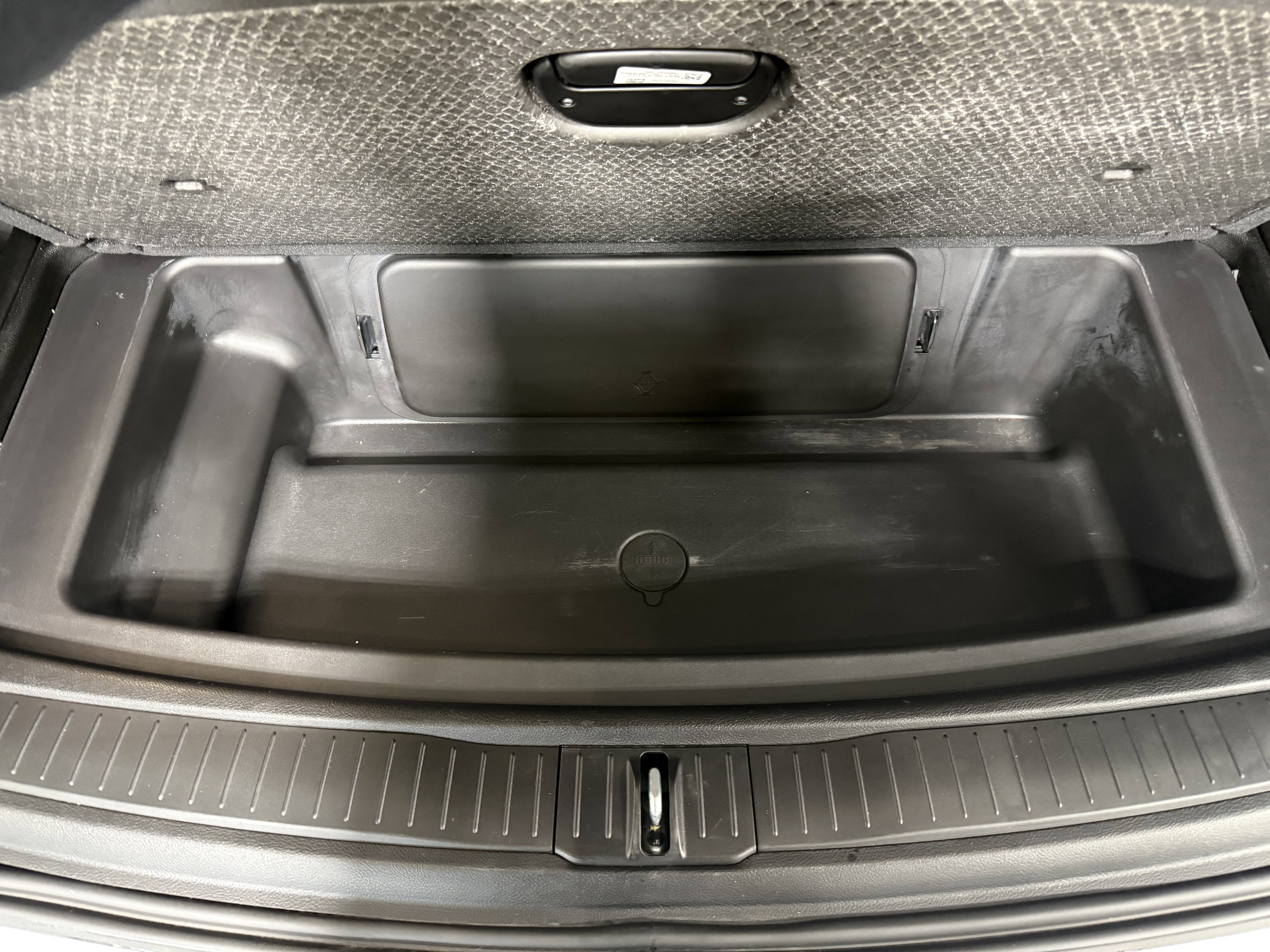 Used 2024 Jeep Grand Cherokee L Laredo w/ Luxury Tech Group I image 10