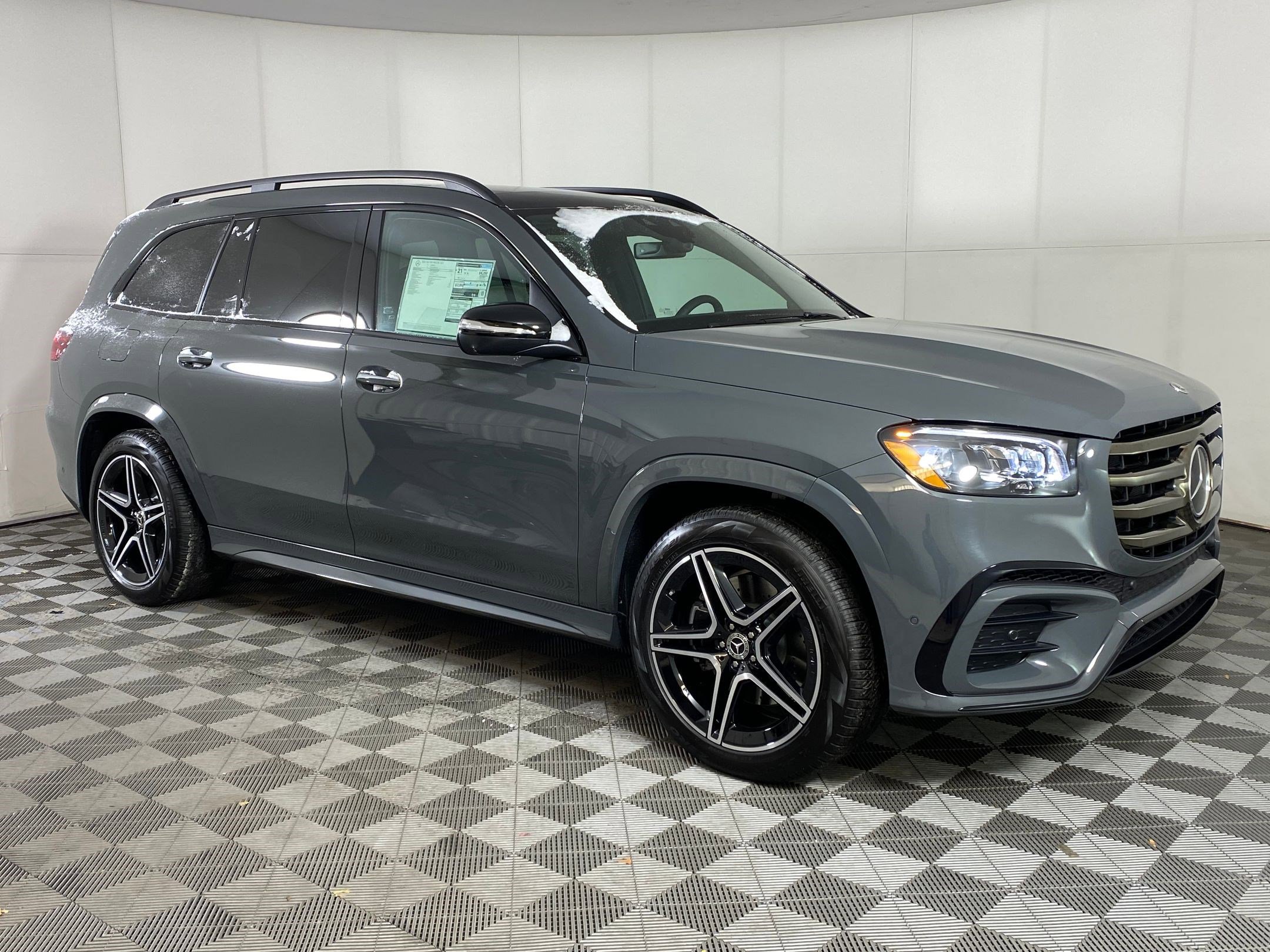 New 2026 Mercedes-Benz GLS 450 4MATIC image 6