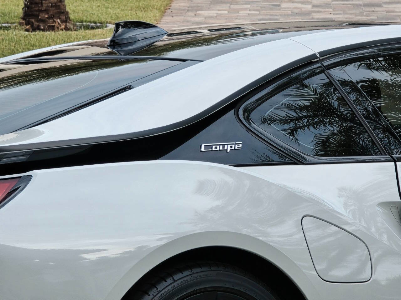 Used 2019 BMW i8 Coupe image 8