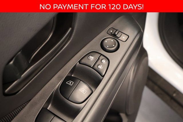 New 2025 Nissan Kicks Play S image 10