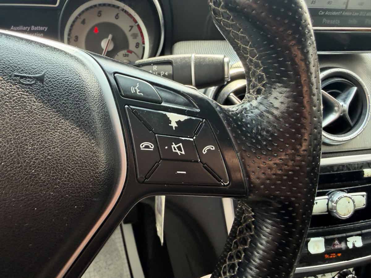 Used 2014 Mercedes-Benz CLA 250 image 30