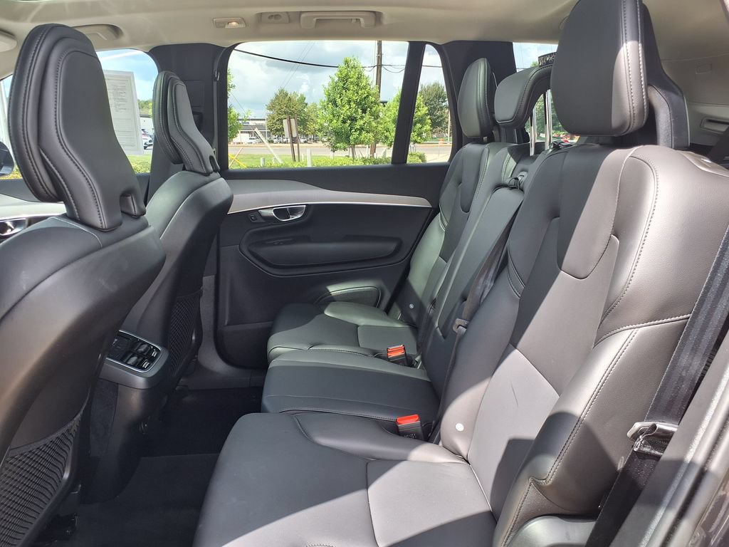 Certified 2025 Volvo XC90 B5 Core w/ Protection Package Premier AWD/4WD image 18