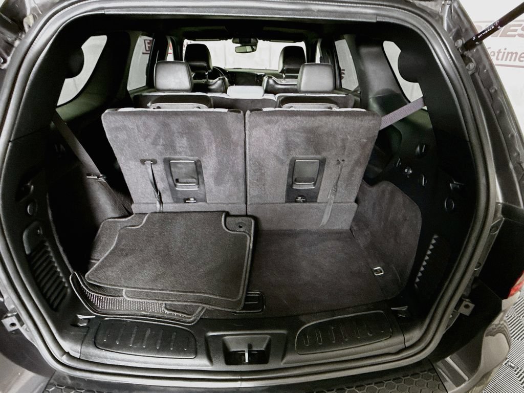 Used 2023 Dodge Durango R/T w/ Tow 'N Go Package AWD/4WD image 31