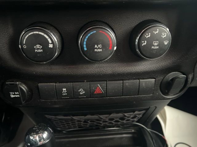 Used 2017 Jeep Wrangler Unlimited Sport w/ Connectivity Group image 10