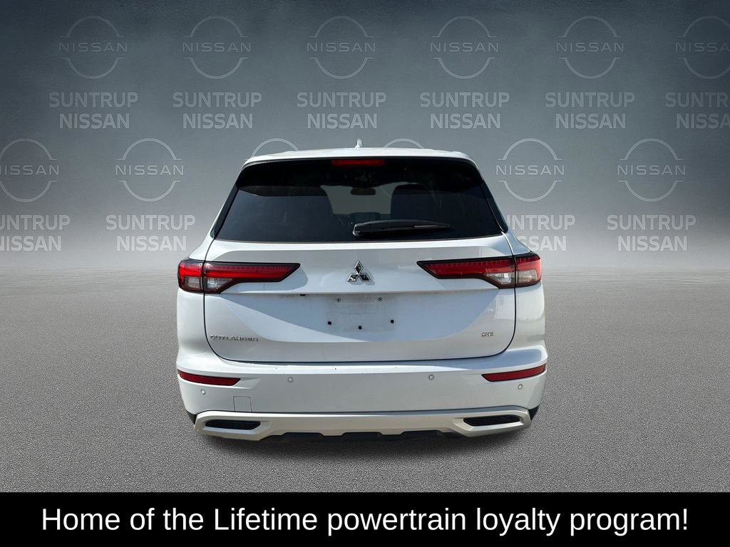 Used 2024 Mitsubishi Outlander SE FWD image 4