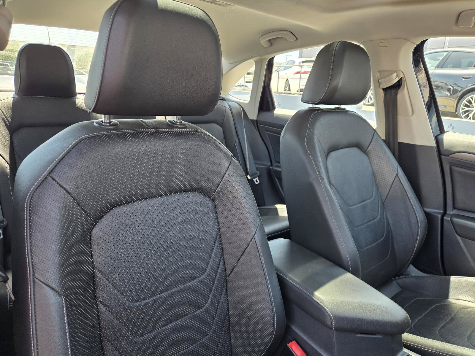 Used 2019 Volkswagen Jetta SEL Premium FWD image 34