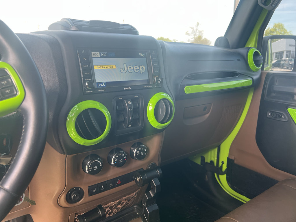 Used 2012 Jeep Wrangler Unlimited Rubicon w/ Dual Top Group AWD/4WD image 17