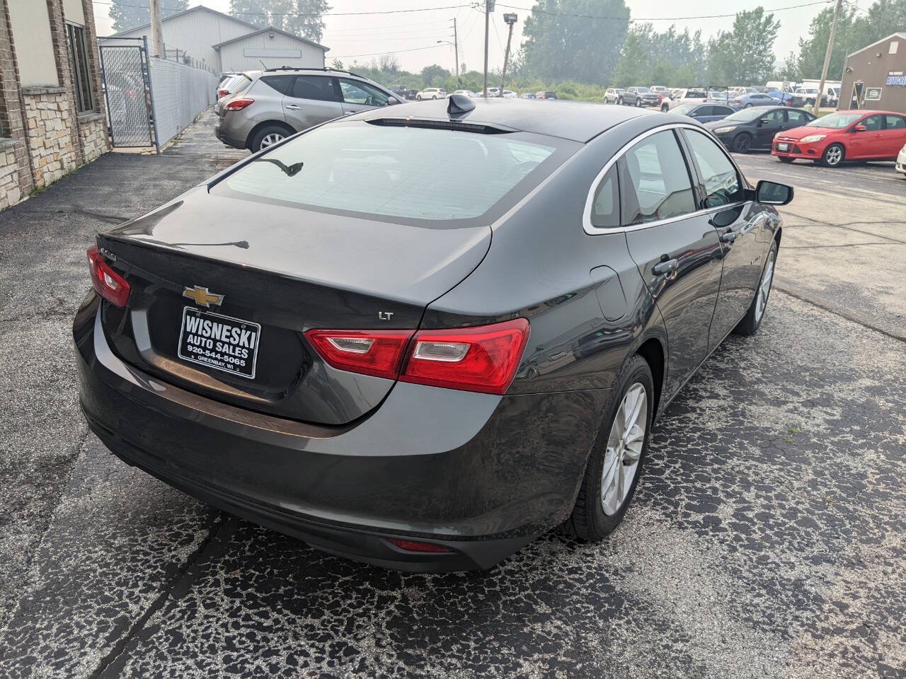 Used 2016 Chevrolet Malibu LT FWD image 3