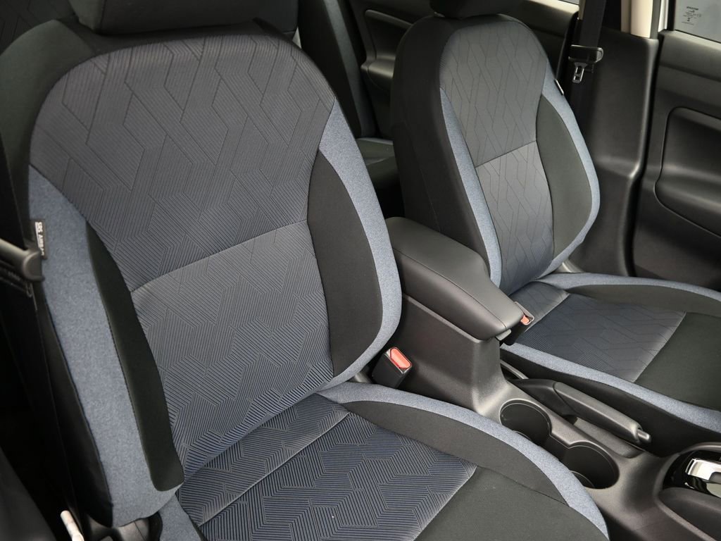 Used 2025 Nissan Versa SV w/ Trunk Package image 11