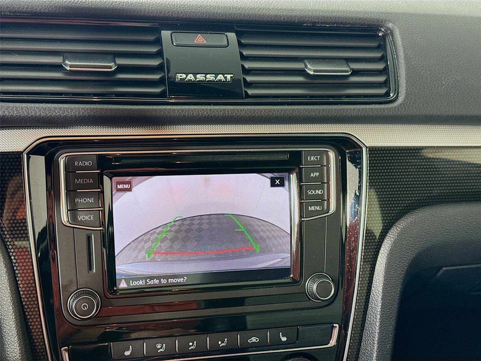 Used 2018 Volkswagen Passat 3.6 image 7