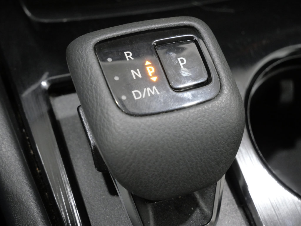 Used 2024 Nissan Rogue SV AWD/4WD image 23